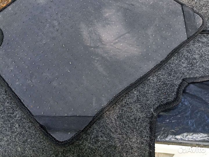 Коврики в машину 3