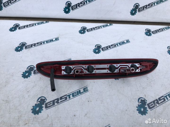 Стоп сигнал Peugeot 208