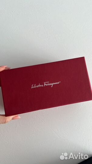 Очки солнцезащитные Salvatore Ferragamo