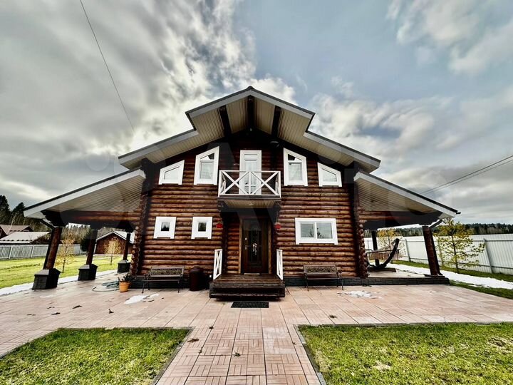 Коттедж 200 м² на участке 24 сот.