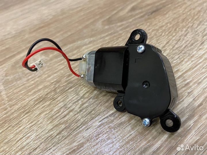 Мотор боковой щетки левый (L) Tefal Serie 20