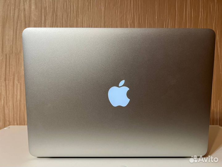 Apple Macbook Air 13 mid 2012
