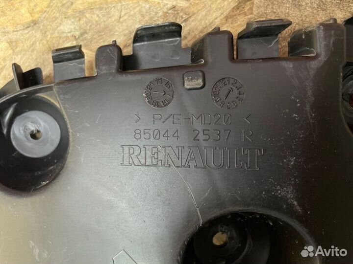 Кронштейн бампера задний правый Renault Duster