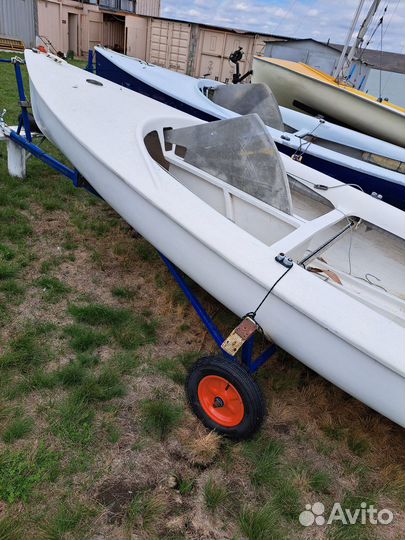 Швертбот финн