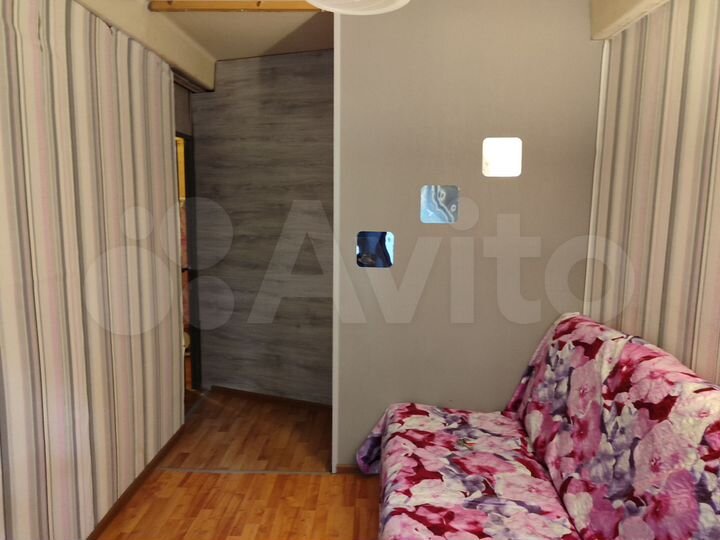 Комната 12 м² в 3-к., 4/5 эт.