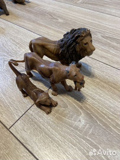 Фигурки животных attivio