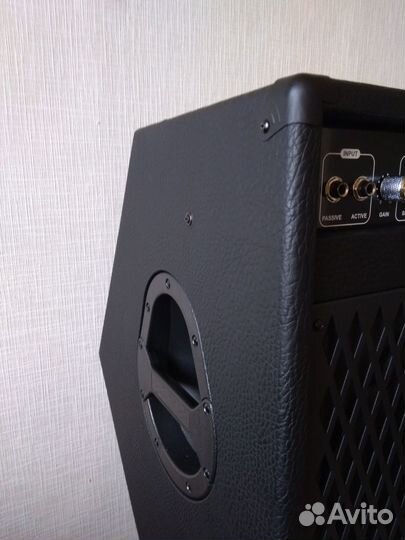 Усилитель комбо для бас гитары