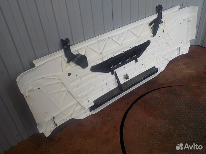 Капот MAN TGS 81611106096