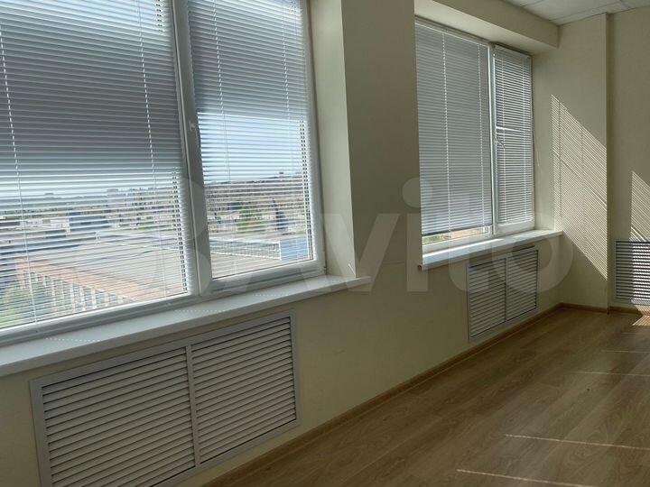 Офис из двух помещений, 47.9 м²