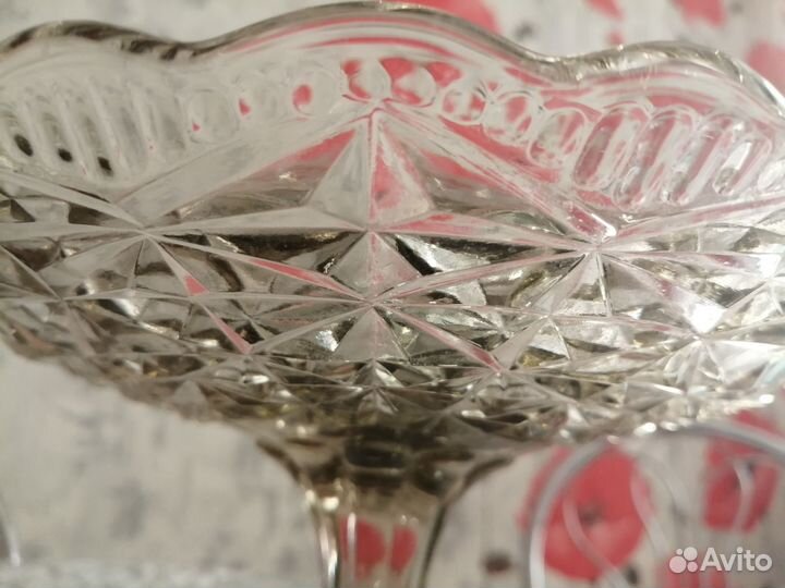 Фруктовница на ножке цветное стекло СССР