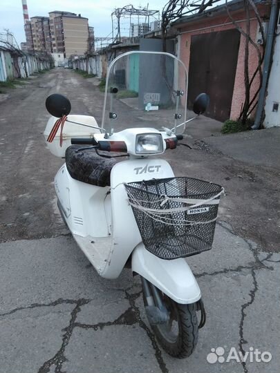 Honda Tact 9