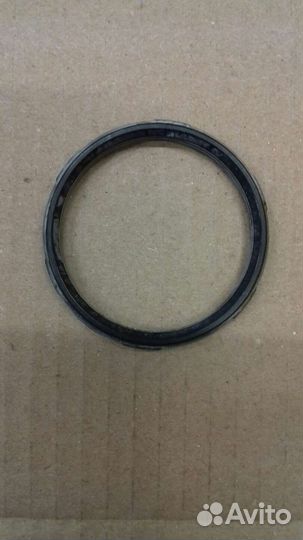 Сальник Nissan 210493RC0A