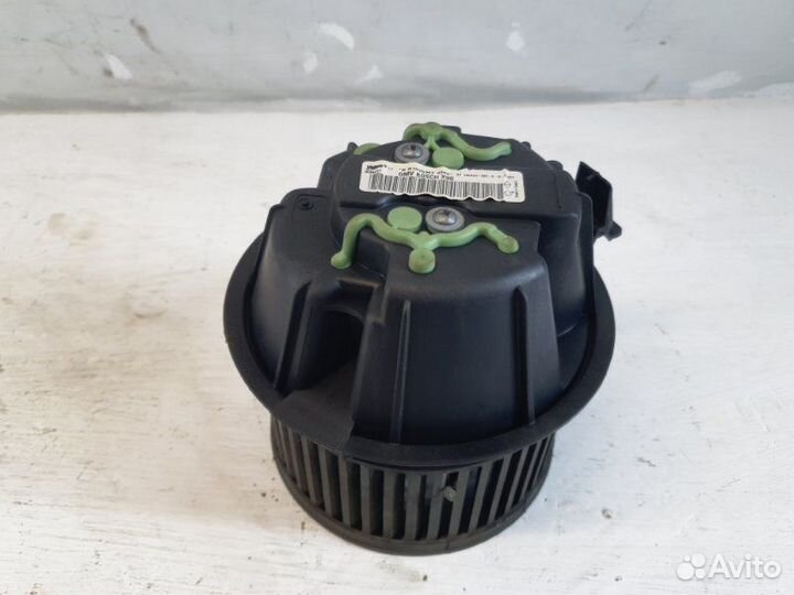 Мотор печки Nissan Almera G15 K4MA490 2014