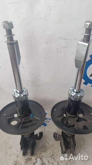 Toyota Corolla E111 97-99 Амортизатор L R Новые