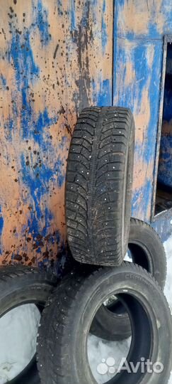 GT Radial Champiro IcePro 215/70 R16