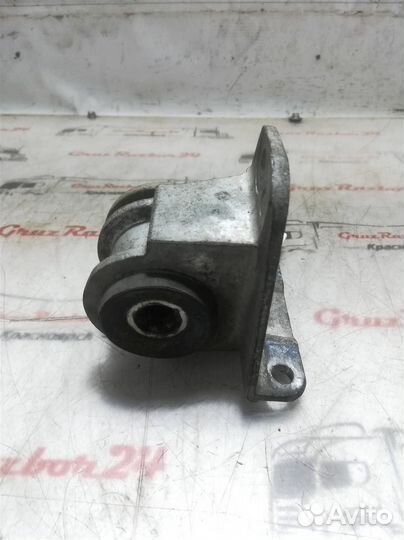 Подушка радиатора MAN LH 81062250005