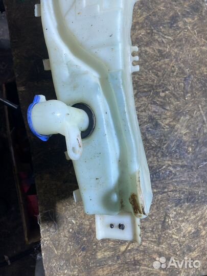 Бачок стеклоомывателя ford focus 2