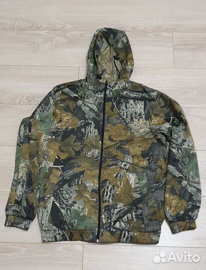 Мужской камуфляжный костюм