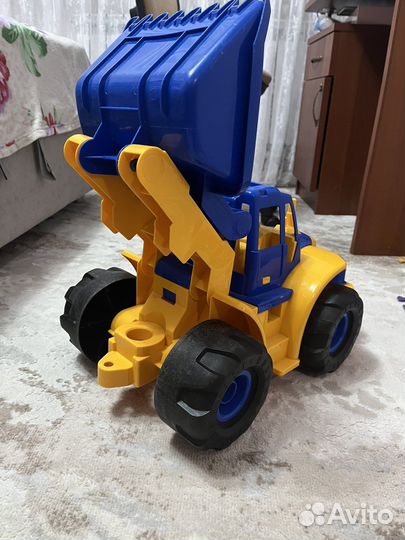 Детский трактор