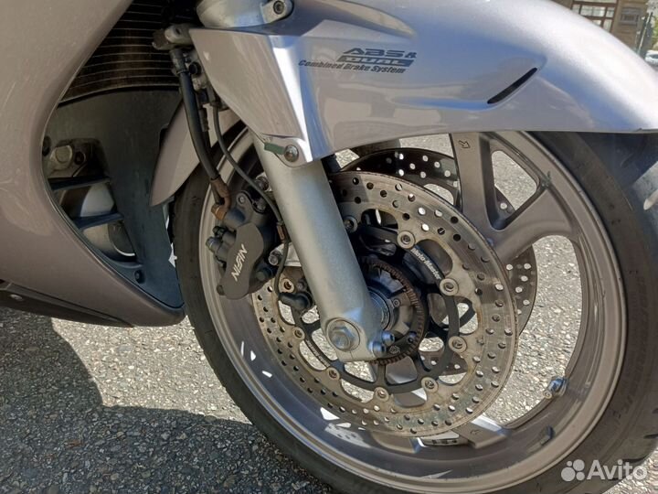 Мотоцикл honda ST 1300