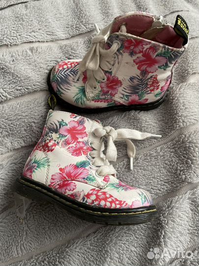 Сапожки для девочки