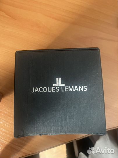 Часы jacques lemans