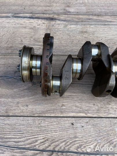 Коленвал Nissan Qashqai J10 2.0