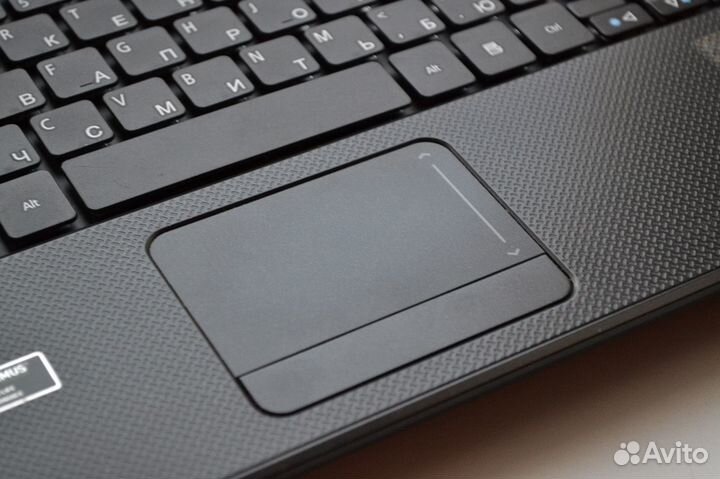 Для игр, учёбы, работы, core i3, GeForce 1гб