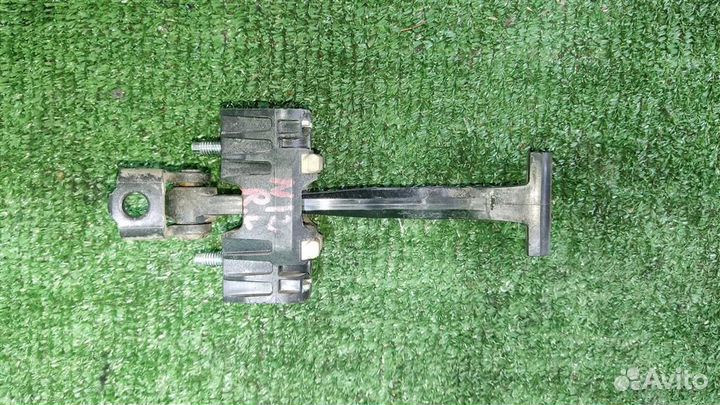 Ограничитель двери задней левой Opel astra H 2010