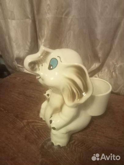 Статуэтка фарфор
