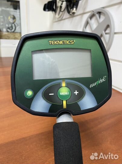 Металлоискатель teknetics eurotek бу