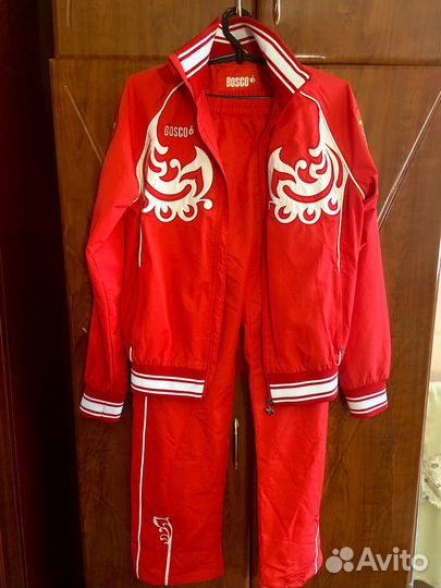 Костюм спортивный