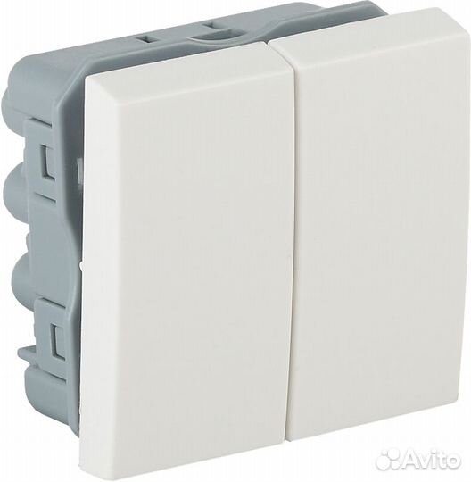 Выключатель модульный двухклавишный 45х45 белая