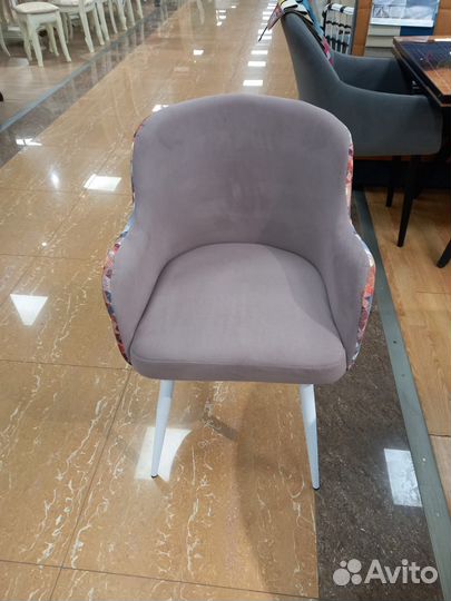 Стулья кресла обеденные
