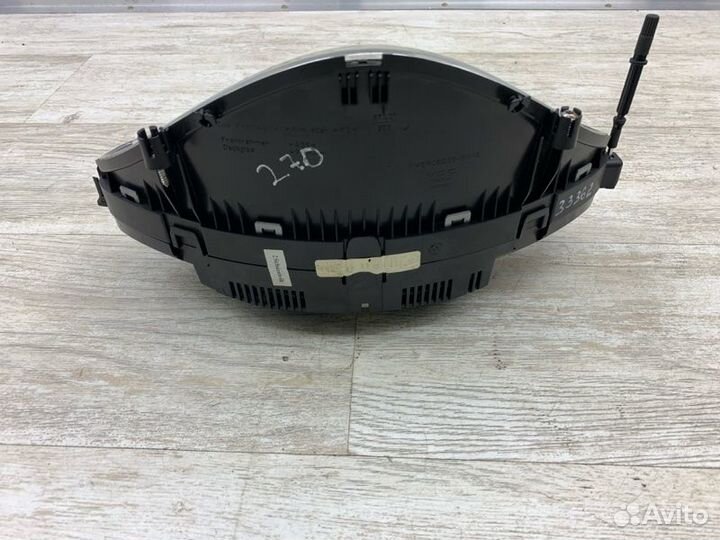 Щиток приборов Mercedes-Benz E-Class седан 642.920