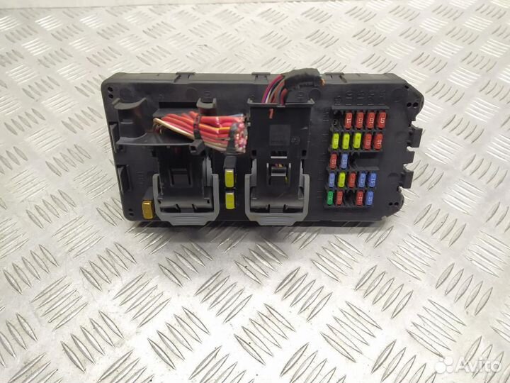 Блок предохранителей Jeep Grand Cherokee WK 2007