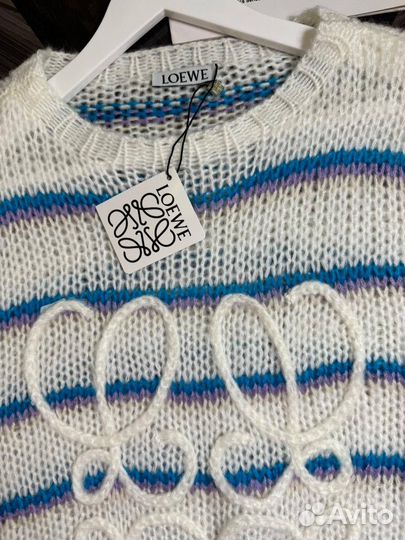 Шикарный свитер Loewe