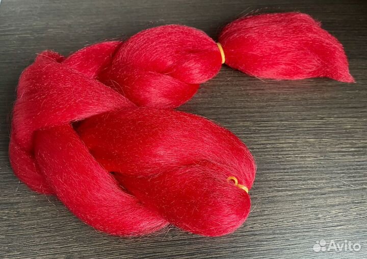 Канекалон для волос ярко красный