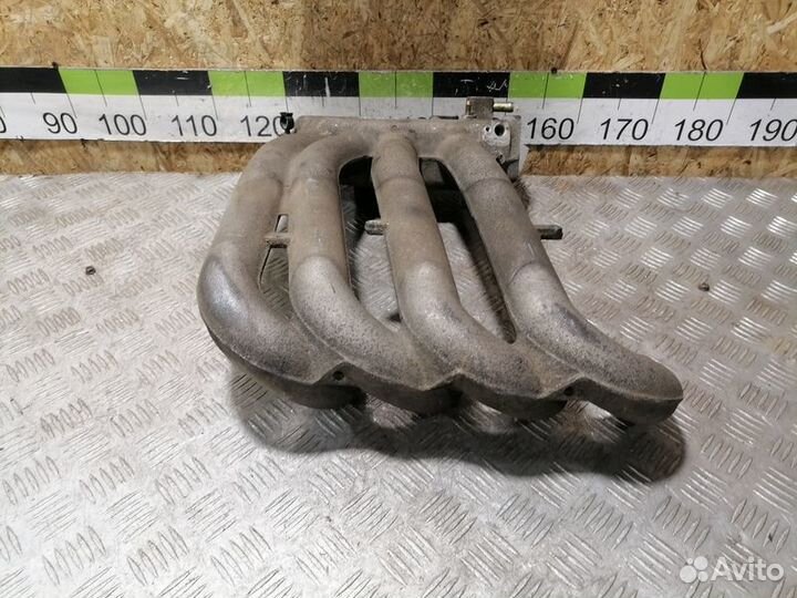 Коллектор впускной Skoda Octavia 2000 2011