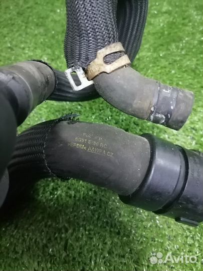 Патрубок охлаждения (радиатора) 6G918286RC Land Ro