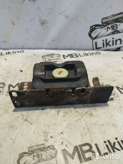 Поддомкратник передний правый Mercedes Gl X164