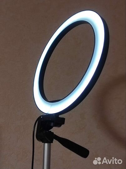 Лампа кольцевая 26 см