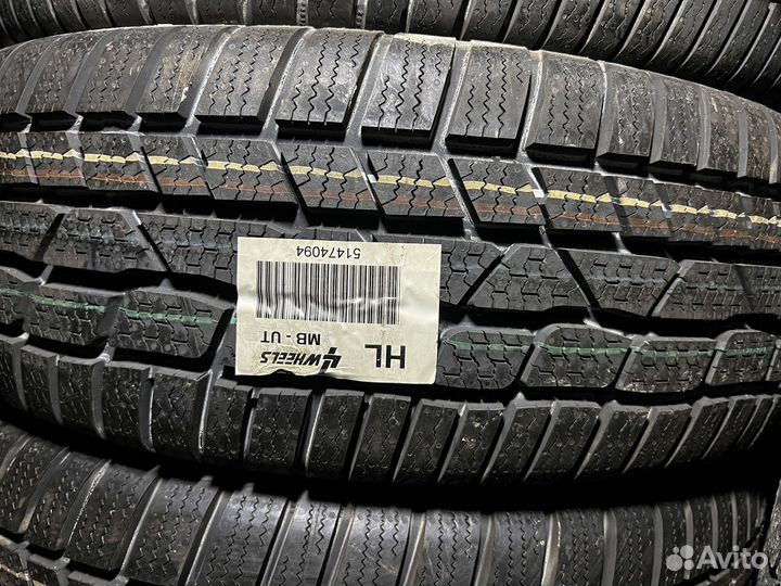 Continental ContiWinterContact TS 830 P 215/60 R17