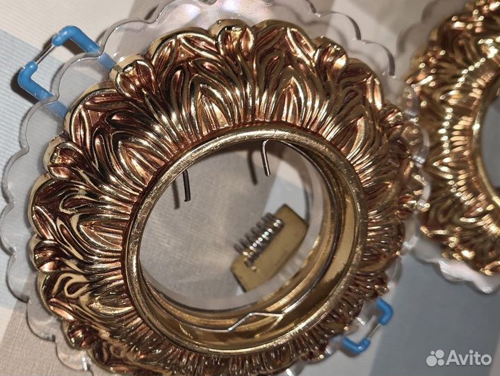 Точечные светильники 5 штук