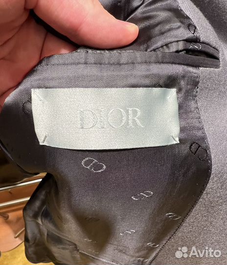 Деловой костюм Dior