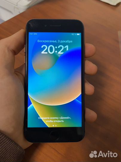iPhone 8, 64 ГБ