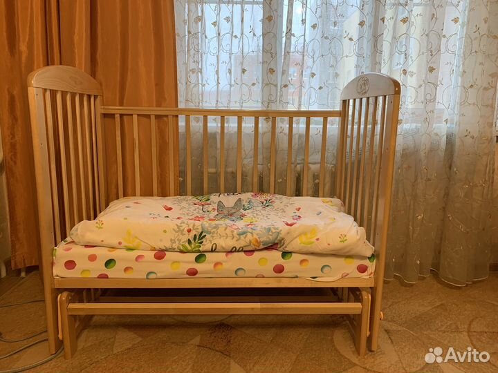 Кроватка детская