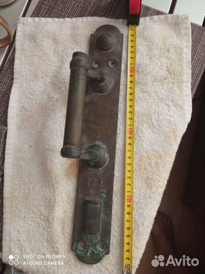 Старинная дверная ручка. Латунь