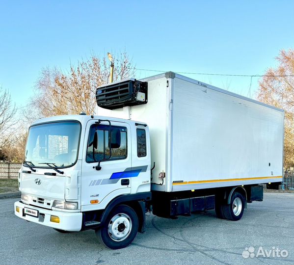 Рефрижератор 35 м³ Hyundai HD120, 2010