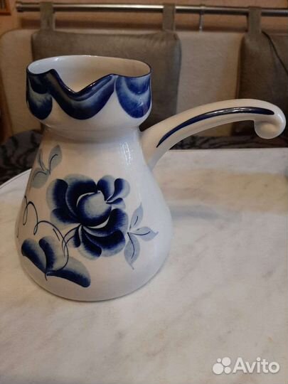 Посуда из гжели